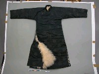 藏品(男毛裘黑色長袍)的圖片